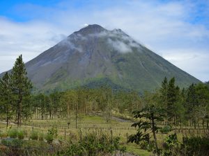 Volcano Arenal (1657m)